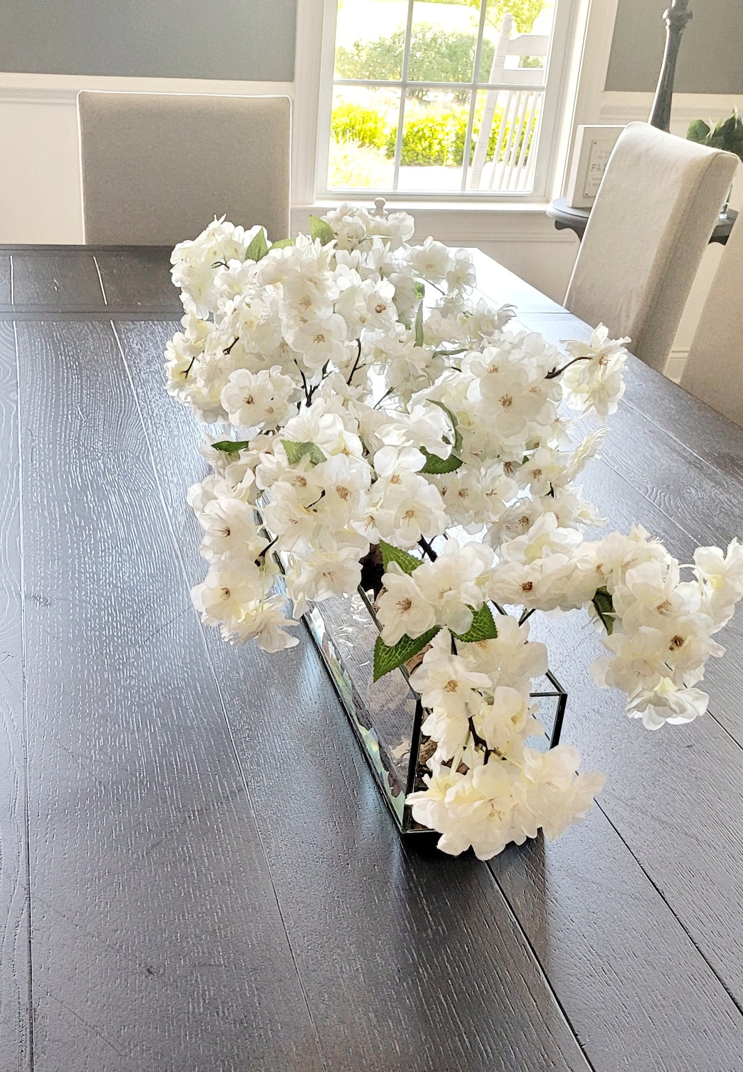 Dining Table Centerpiece – Modern Faux Peony Arrangement in Elegant Glass Vase