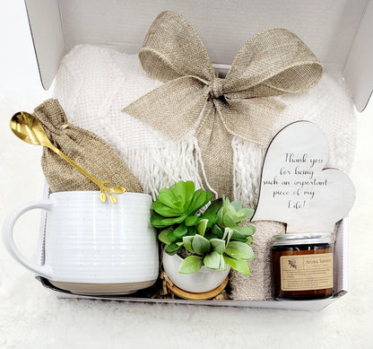 Wellness Gift Box Best Friend Custom Gift Basket Mom Personalized Gift Grandmother Gift Thank You  Gift Appreciation Gift  Co-Worker gift