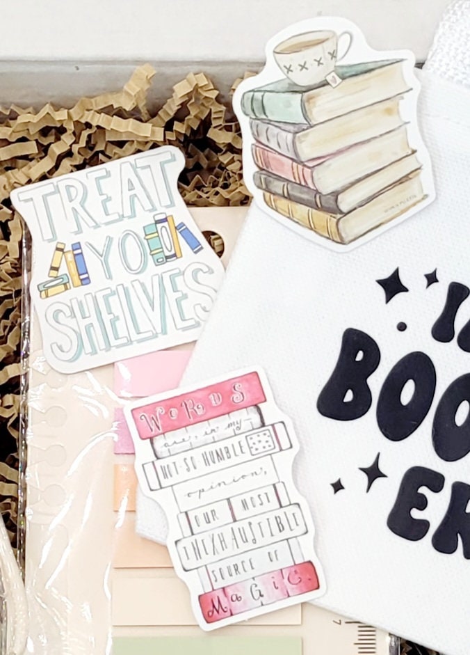 Book lover gift Box bookworm gift book Lover club bookish gift personalized glass cup Libbey cup gift set book accessories gift teen gift