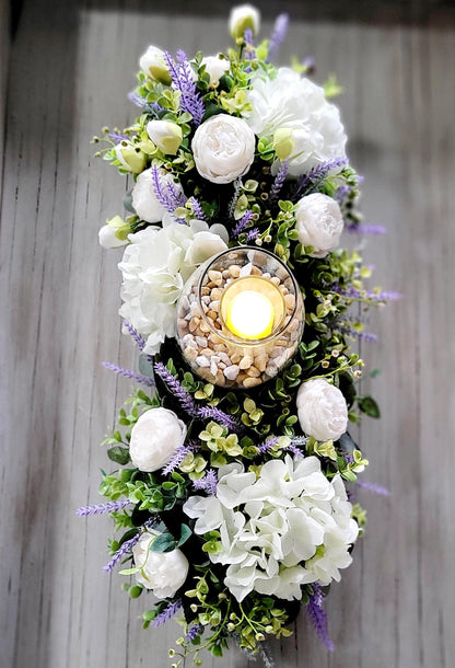 Wedding Table Centerpiece – Romantic Lavender Floral Arrangement with Glass Vase