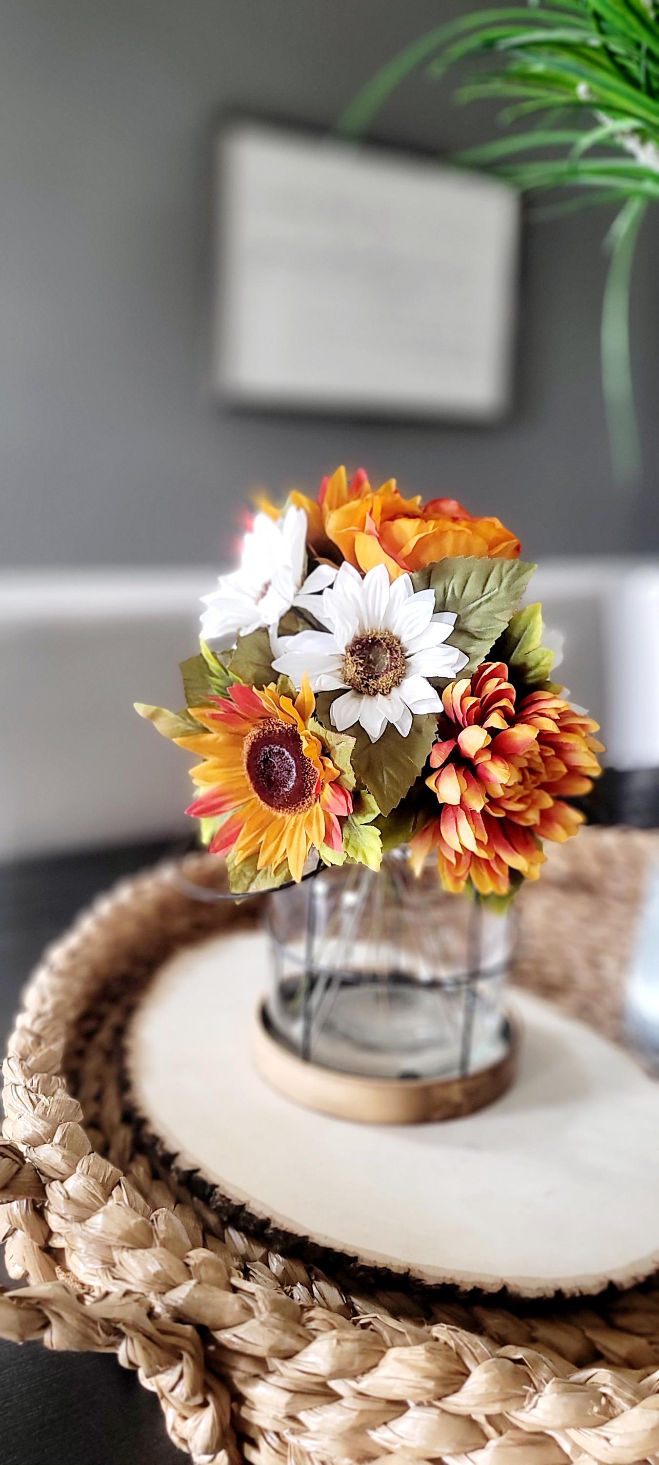 Fall Lantern Decor Fall Farmhouse Decoration Candle Table Centerpiece Flame-less Candle Lighting Fixture Rustic Lantern Table arrangement