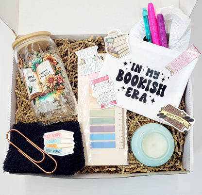 Book lover gift Box bookworm gift book Lover club bookish gift personalized glass cup Libbey cup gift set book accessories gift teen gift