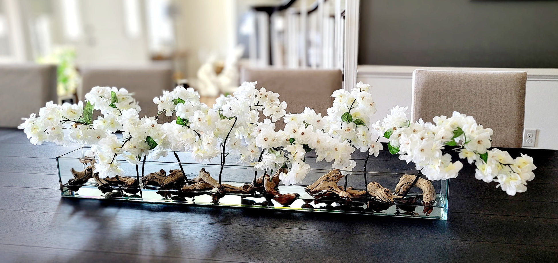 Glass Vase Centerpiece Elegant Faux Peonies Modern Dining Table Decoration Realistic Flower Arrangement Contemporary Home Styling Versatile Table Accent Premium Quality Design Sophisticated Living Room Decor Beautiful Artificial Blooms