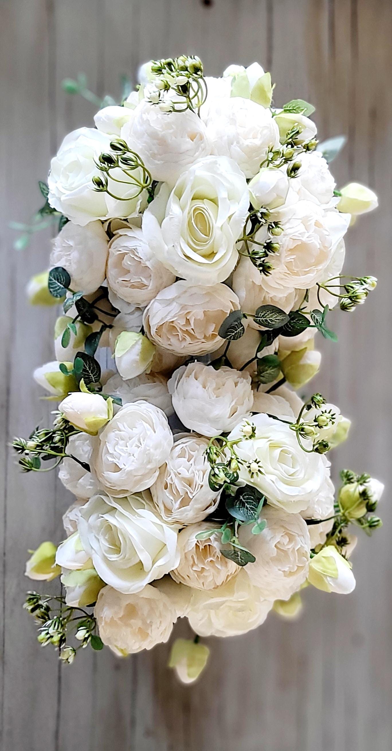 Artificial Rose Arrangement – Elegant Silk Peony Blooms in Modern Glass Vase