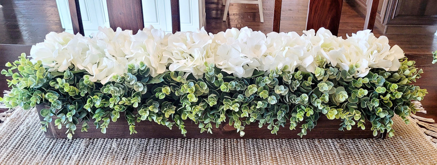 Hydrangea Centerpiece – Neutral Farmhouse Style in Wooden Box