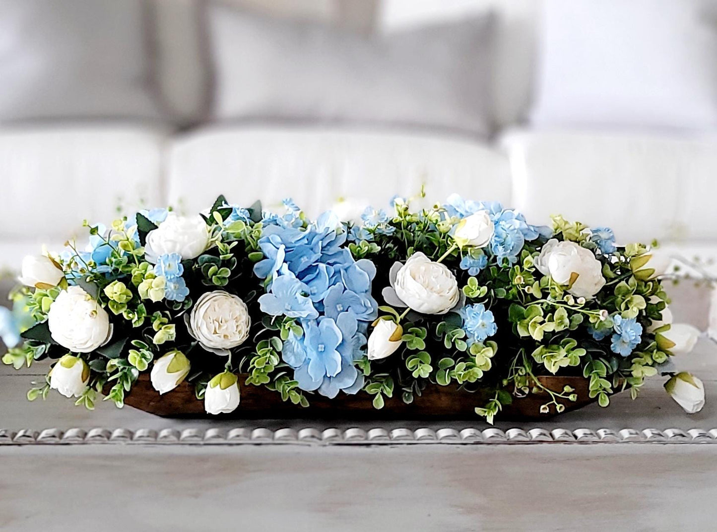 Farmhouse Table Centerpiece Blue Flower Arrangement Silk Hydrangea Rustic Dough Bowl Display Artificial Peony Rose White Floral Kitchen Dining Room Decoration Faux Greenery Botanical Elements Country Cottage Coastal Modern Style Home Accent