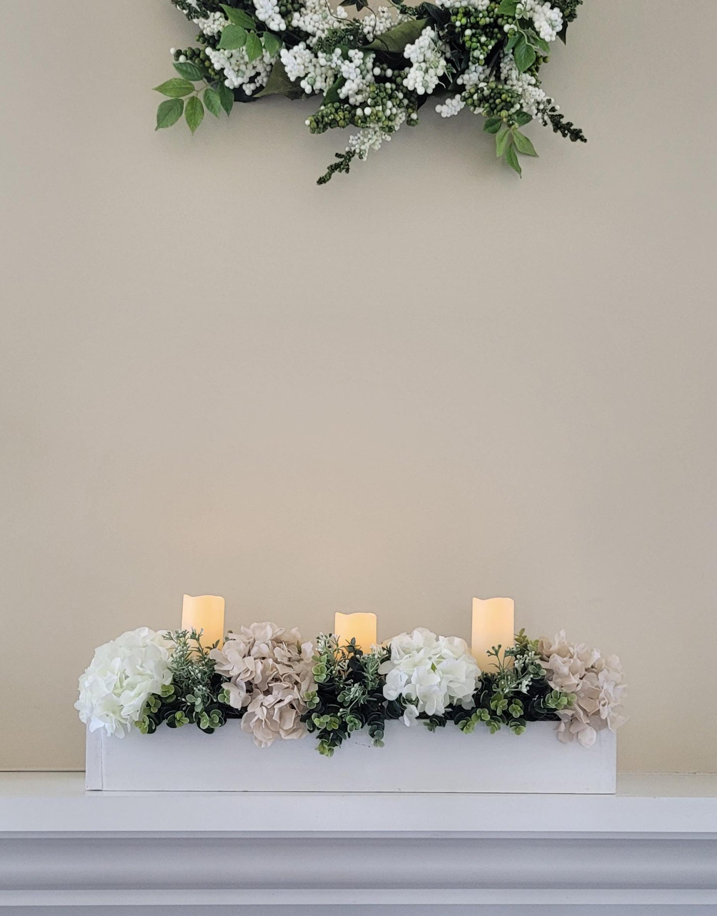 Dining Table Centerpiece – Neutral Floral Arrangement with Faux Hydrangeas
