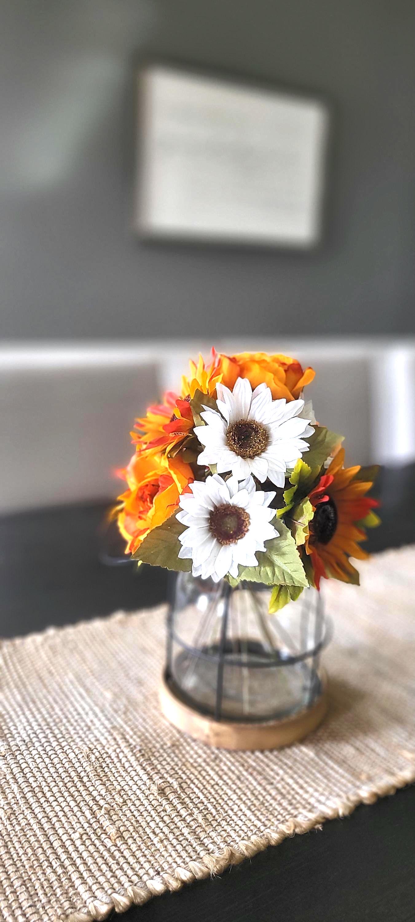 Fall Lantern Decor Fall Farmhouse Decoration Candle Table Centerpiece Flame-less Candle Lighting Fixture Rustic Lantern Table arrangement