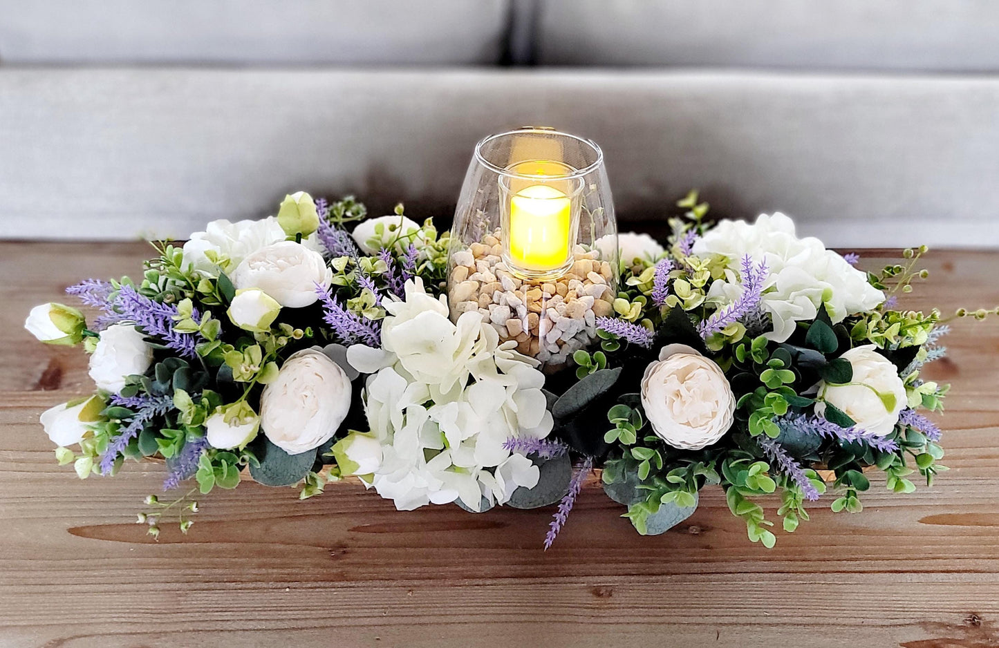 Wedding Table Centerpiece – Romantic Lavender Floral Arrangement with Glass Vase