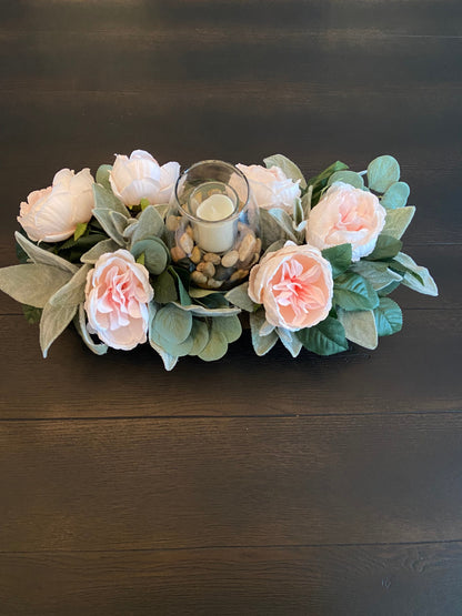 Farmhouse Style Spring Table Arrangement in Wooden Holder