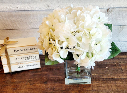 Modern Hydrangea Arrangement in Clear Vase