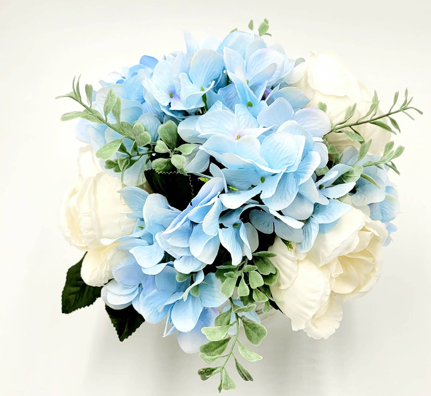 Modern Blue Hydrangea Floral Arrangement in Clear Glass