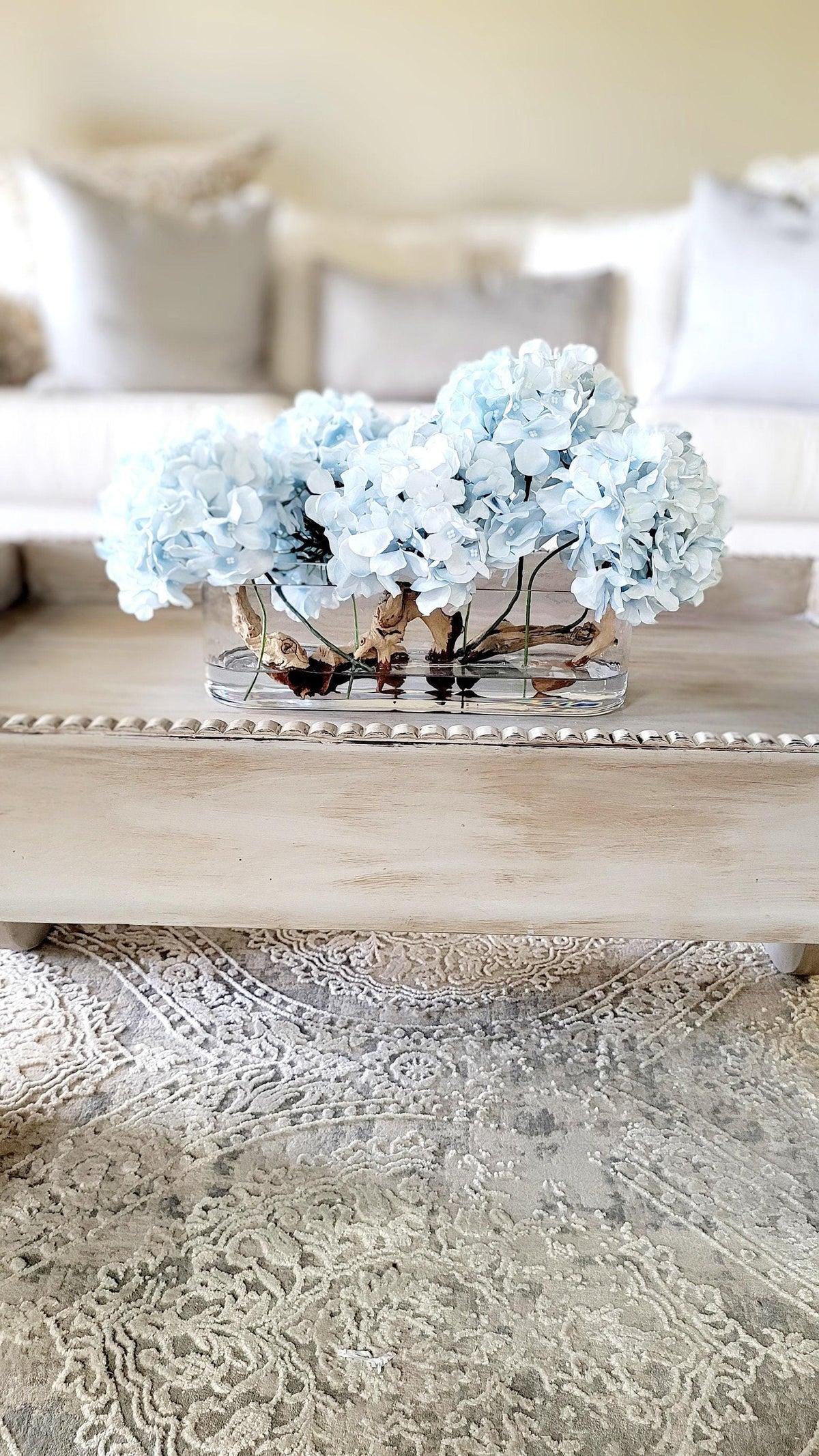 Artificial Hydrangea Centerpiece – Red Silk Dining Table